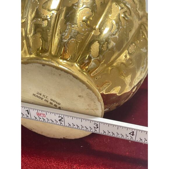 Gold Weeping vase Decor Hollywood Bottom says 24kt gold Made in USA 6" Vintage - Picture 7 of 7